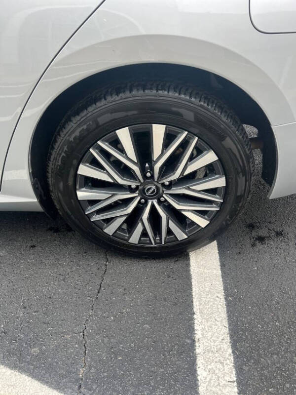 2024 Nissan Altima 2.5 SV