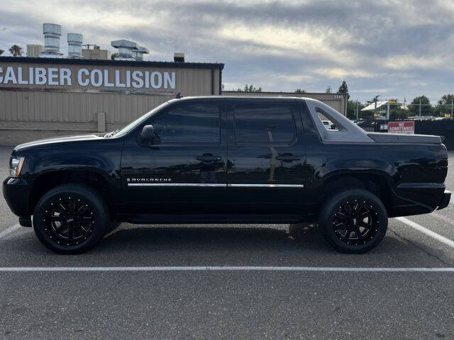 2009 Chevrolet Avalanche LS