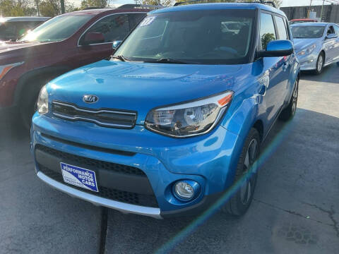 2017 Kia Soul +