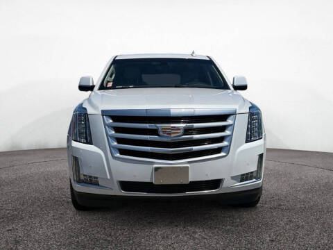 2019 Cadillac Escalade Standard
