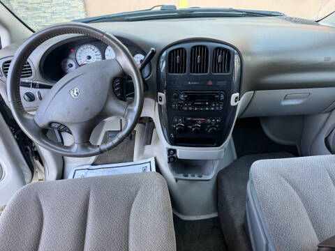 2005 Dodge Grand Caravan SXT