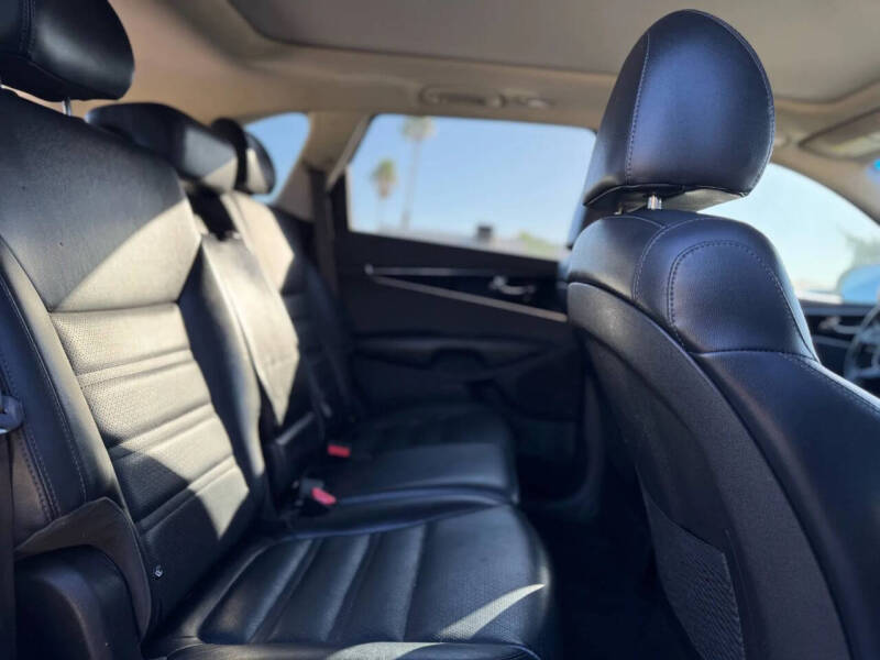 2019 Kia Sorento EX Sport