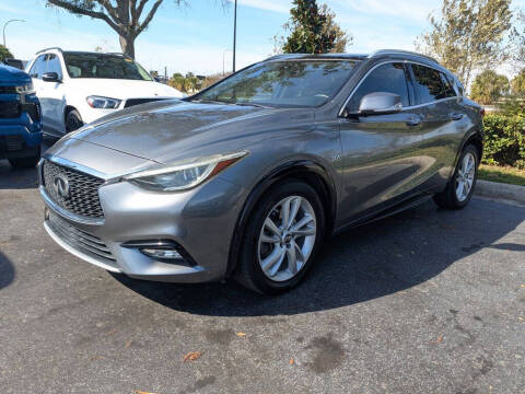 2018 Infiniti QX30 Essential