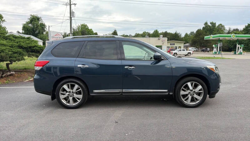 2013 Nissan Pathfinder Platinum