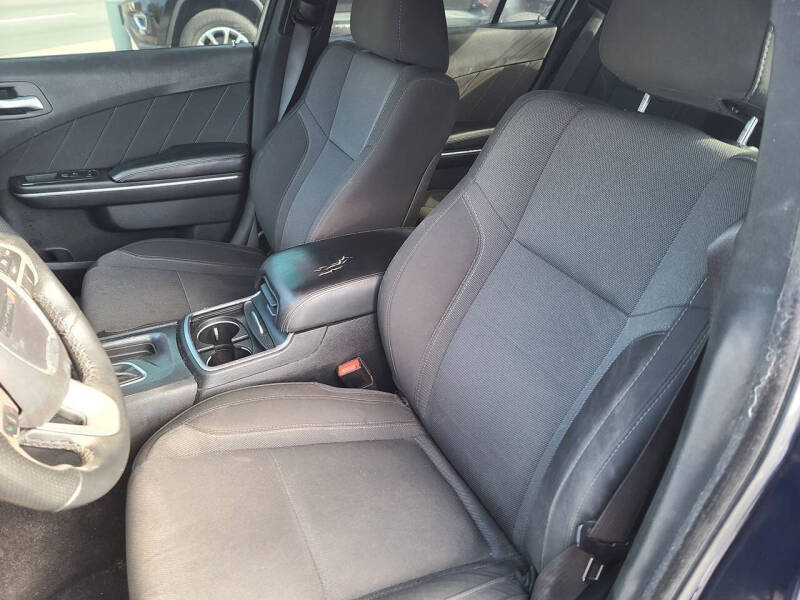 2017 Dodge Charger SXT