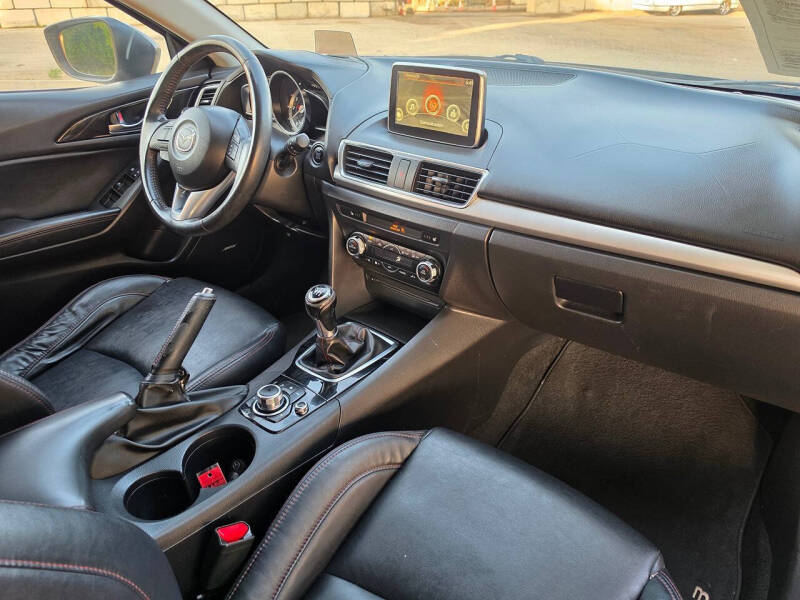 2015 Mazda MAZDA3 s Touring