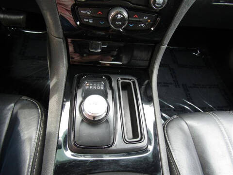2019 Chrysler 300 S