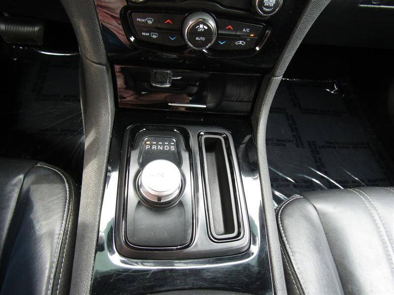 2019 Chrysler 300 S