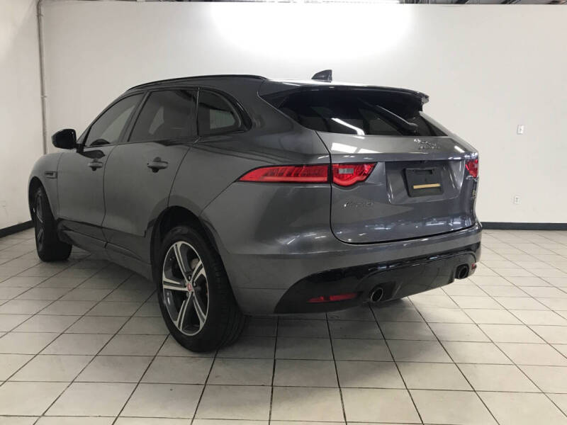2017 Jaguar F-PACE S