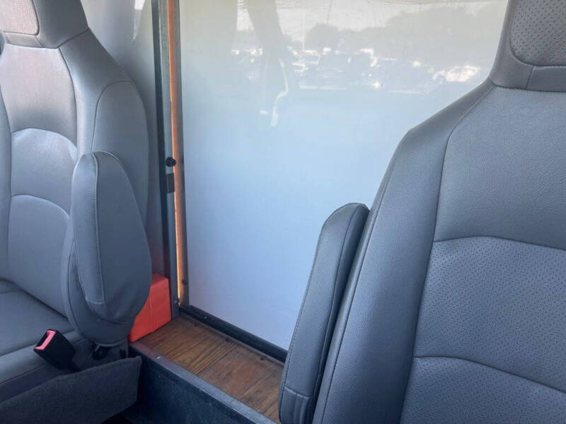 2024 Ford E-Series