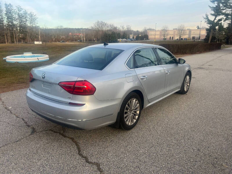 2016 Volkswagen Passat 1.8T SE
