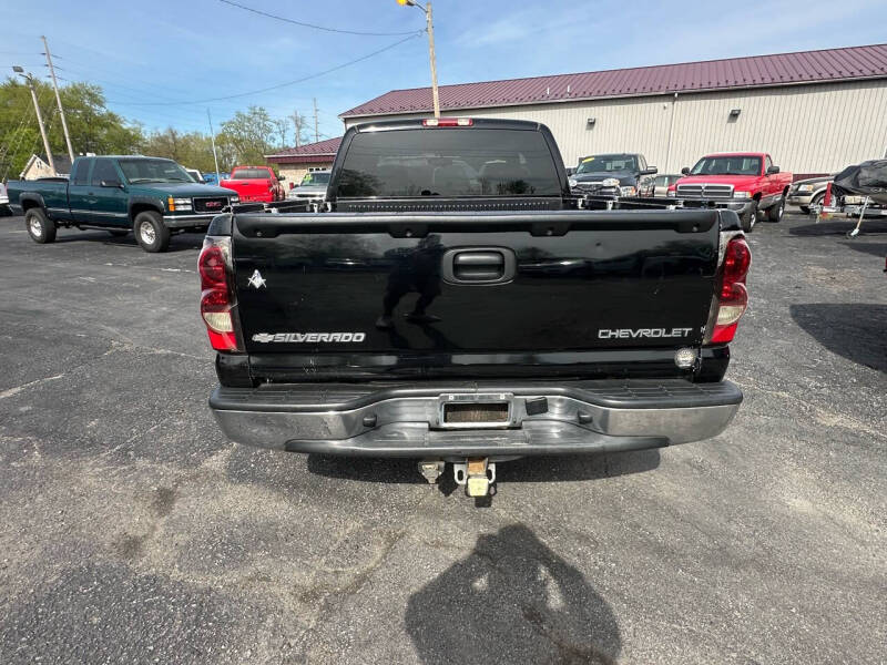 2004 Chevrolet Silverado 1500 LS