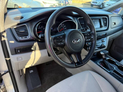 2019 Kia Sedona L