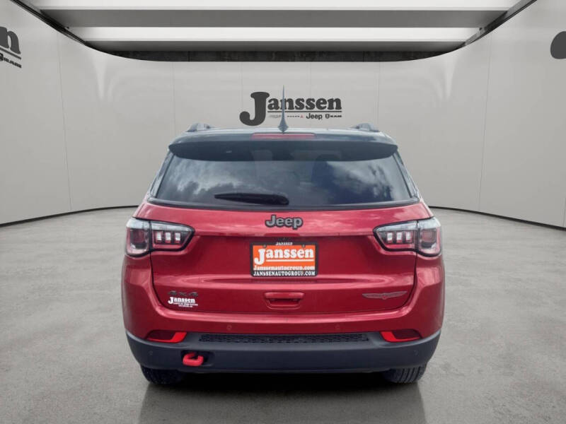 2025 Jeep Compass Trailhawk