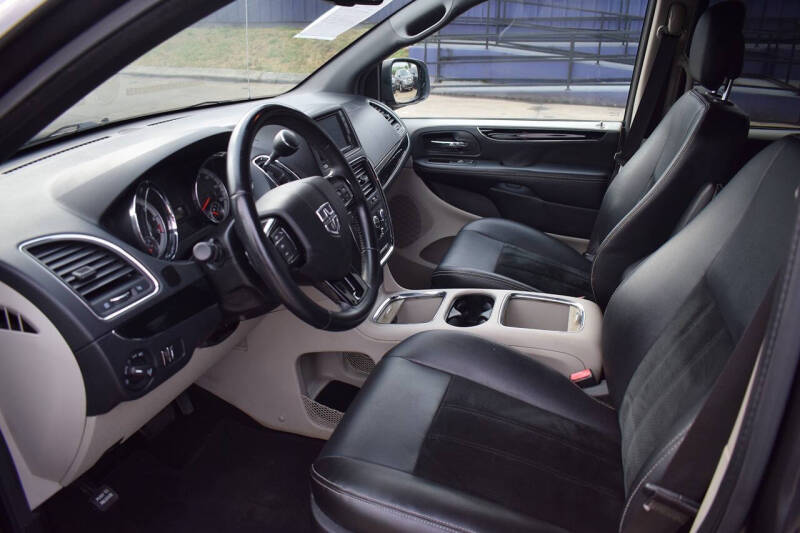 2017 Dodge Grand Caravan SXT