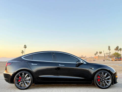 2020 Tesla Model 3 Performance