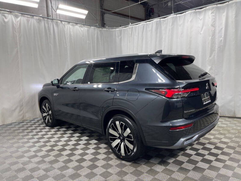 2026 Mitsubishi Outlander PHEV SEL