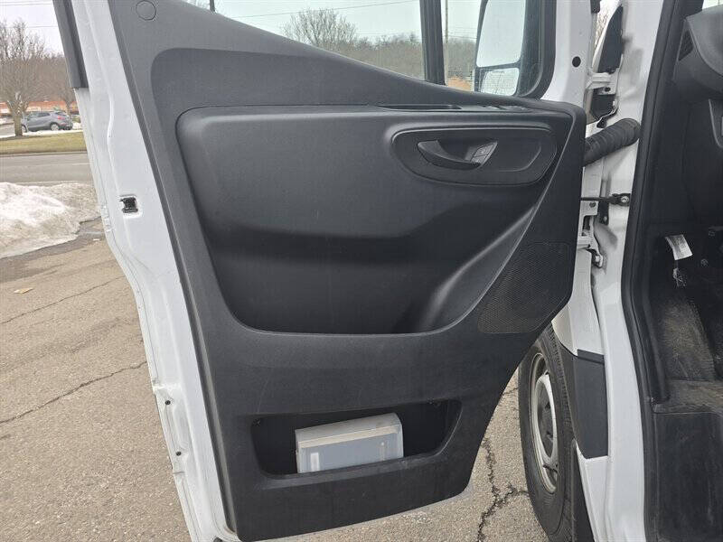 2021 Freightliner Sprinter 2500