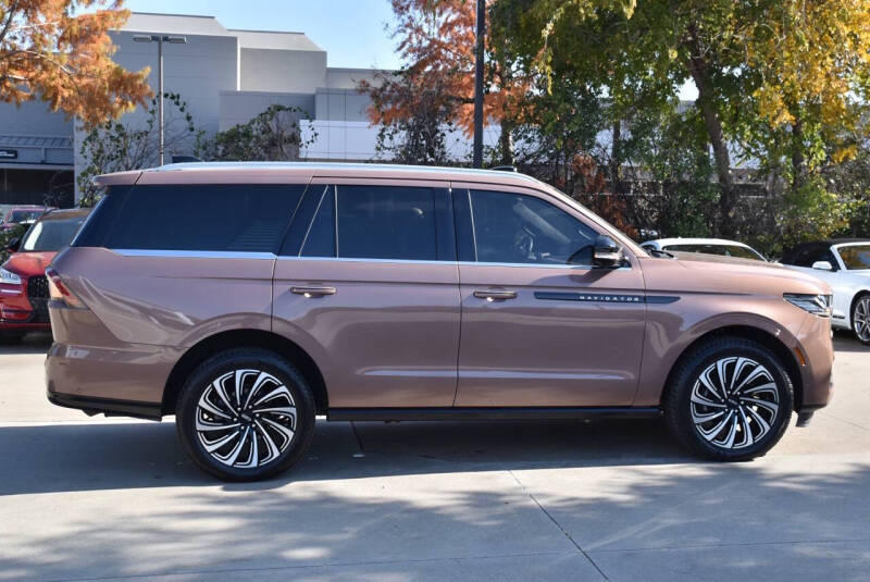 2025 Lincoln Navigator Black Label