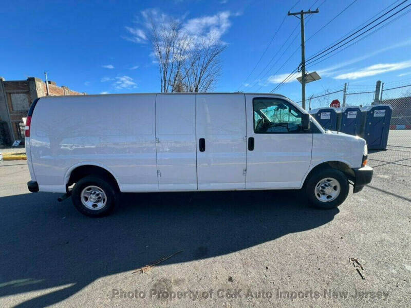 2021 Chevrolet Express 2500