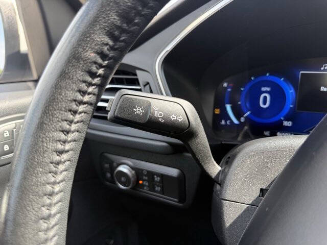 2020 Ford Escape Hybrid Titanium