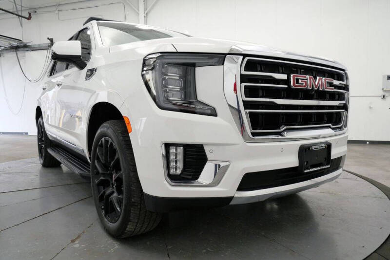2022 GMC Yukon SLT
