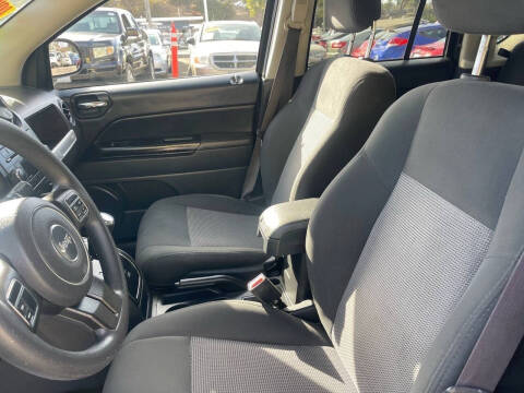 2016 Jeep Compass Sport