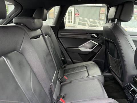 2020 Audi Q3 quattro Premium Plus 45 TFSI