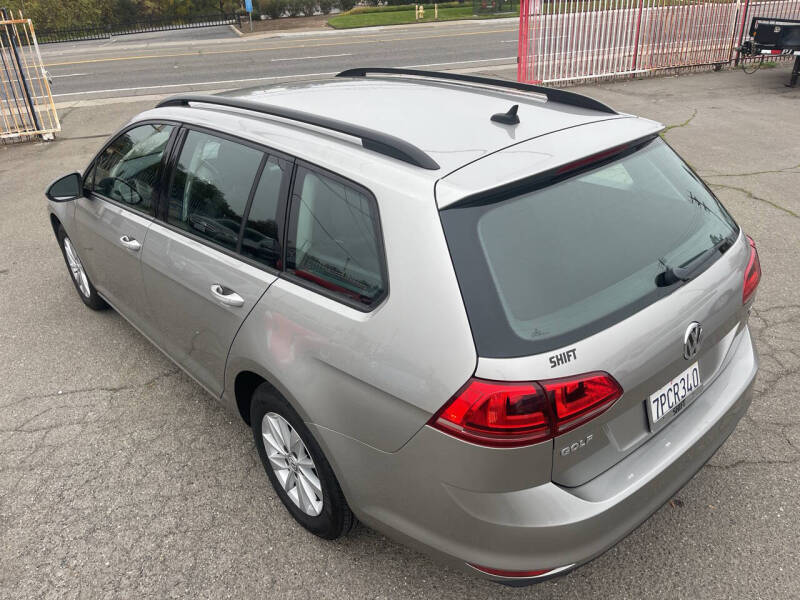 2016 Volkswagen Golf SportWagen TSI Limited Edition