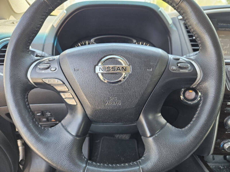 2015 Nissan Pathfinder SL