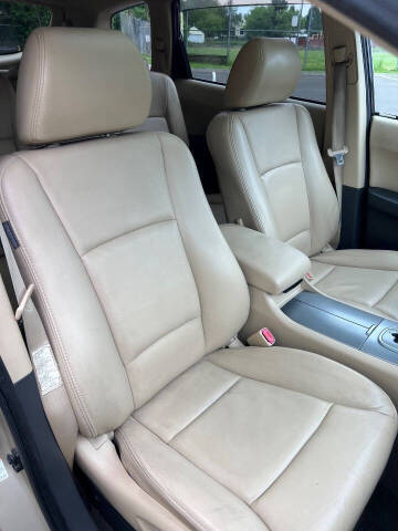 2008 Subaru Tribeca Ltd. 7-Pass.