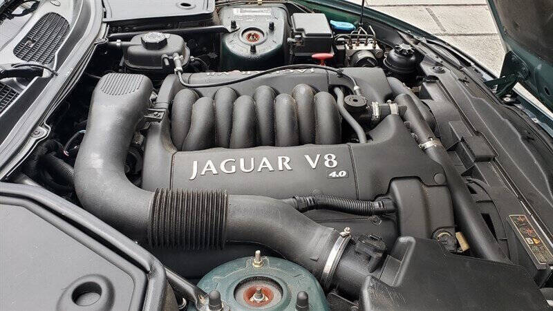 2000 Jaguar XK-Series 14