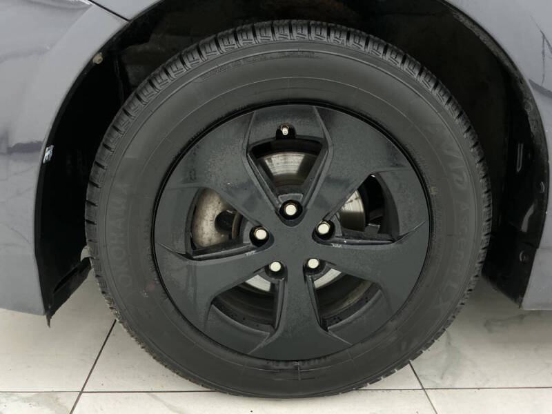 2013 Toyota Prius Two