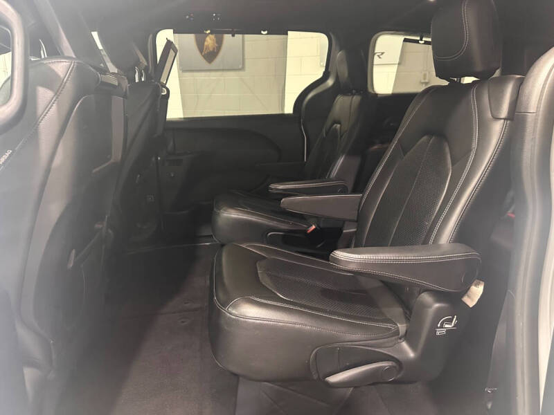 2018 Chrysler Pacifica Touring L Plus