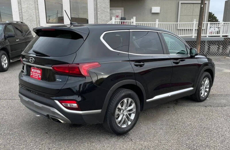 2020 Hyundai Santa Fe SE