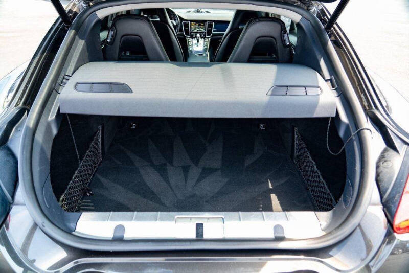 2013 Porsche Panamera 4