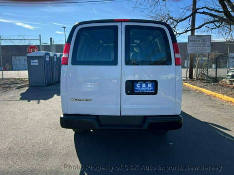 2021 Chevrolet Express 2500