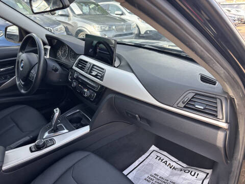 2017 BMW 3 Series 320i