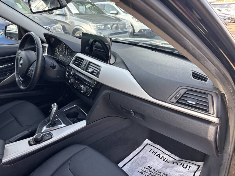 2017 BMW 3 Series 320i