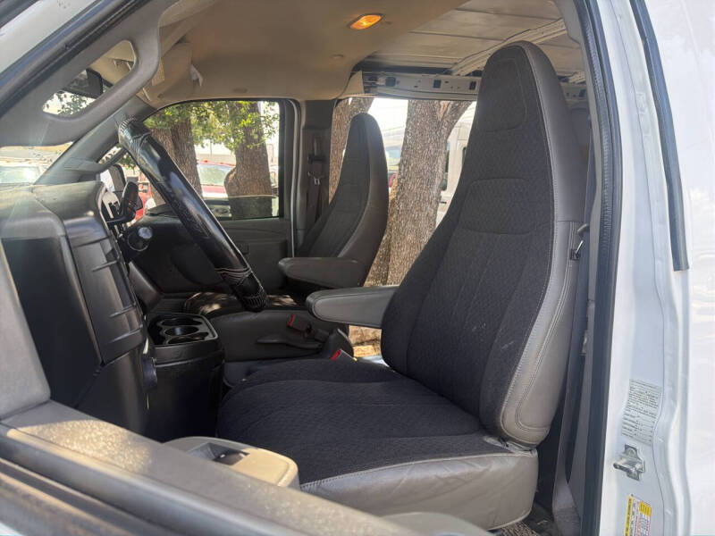 2018 GMC Savana 2500