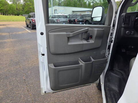 2023 GMC Savana 2500