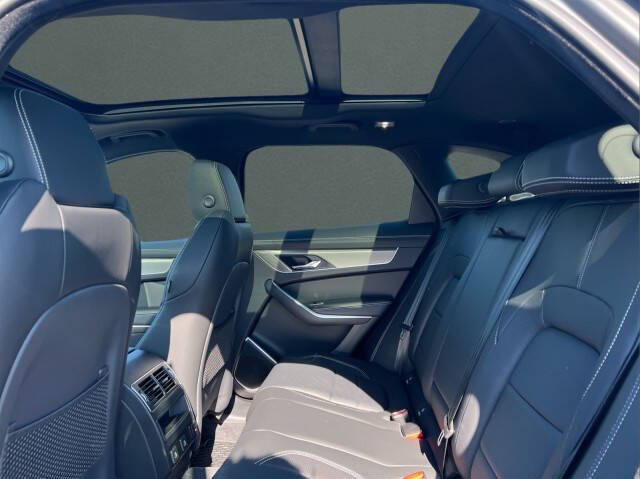 2026 Jaguar F-PACE P250 R-Dynamic S