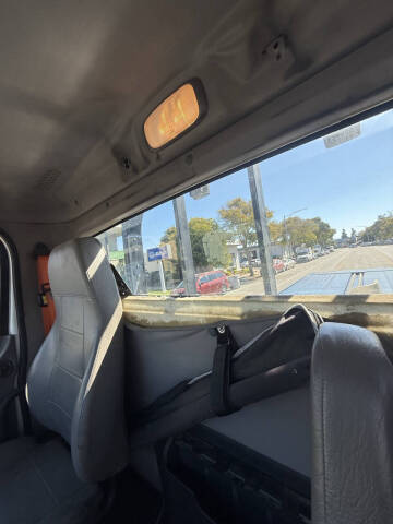 2016 Freightliner M2 106