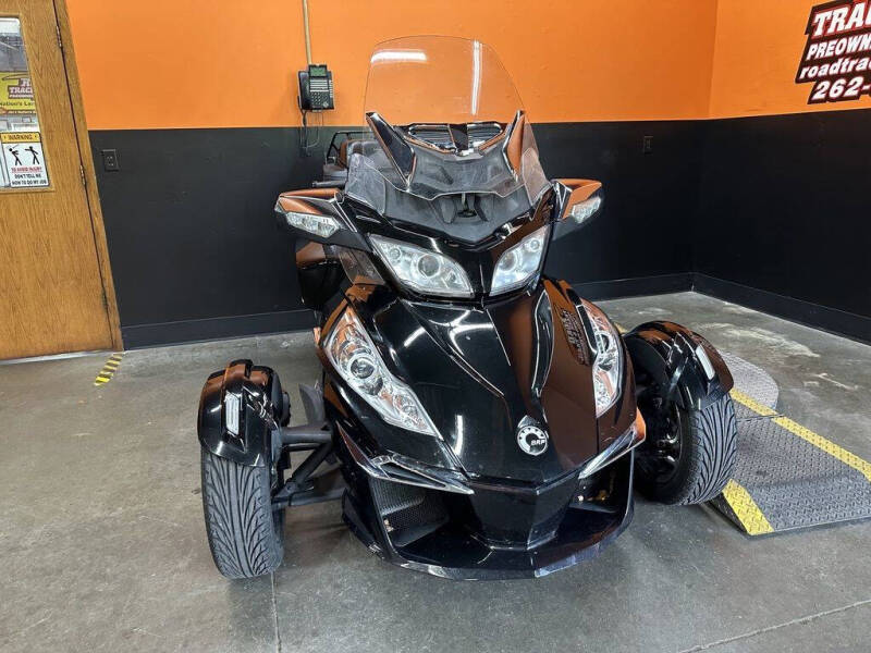 2016 Can-Am Spyder® RT Limited 6-Spee