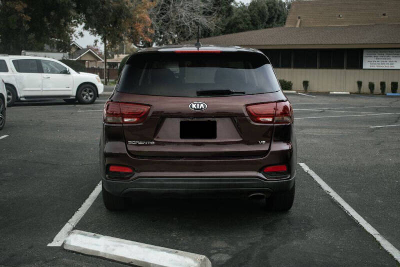 2019 Kia Sorento LX V6