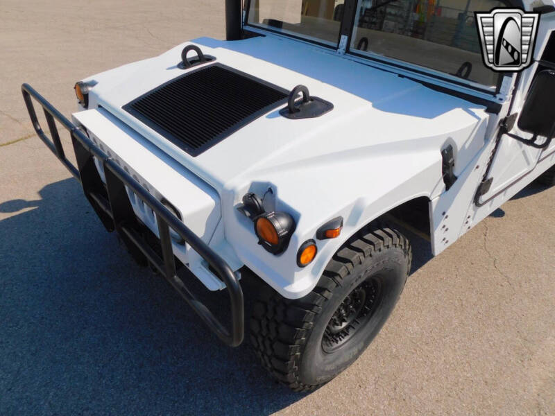 2008 AM General Hummer