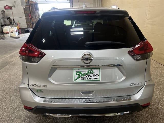 2018 Nissan Rogue SV