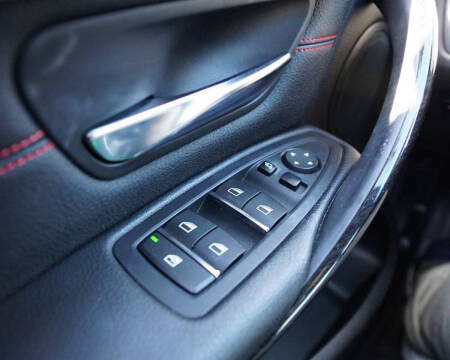 2018 BMW 3 Series 330i xDrive