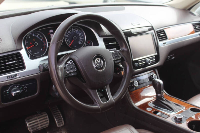 2012 Volkswagen Touareg Hybrid