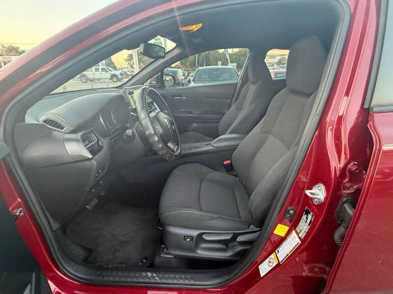 2018 Toyota C-HR XLE Premium